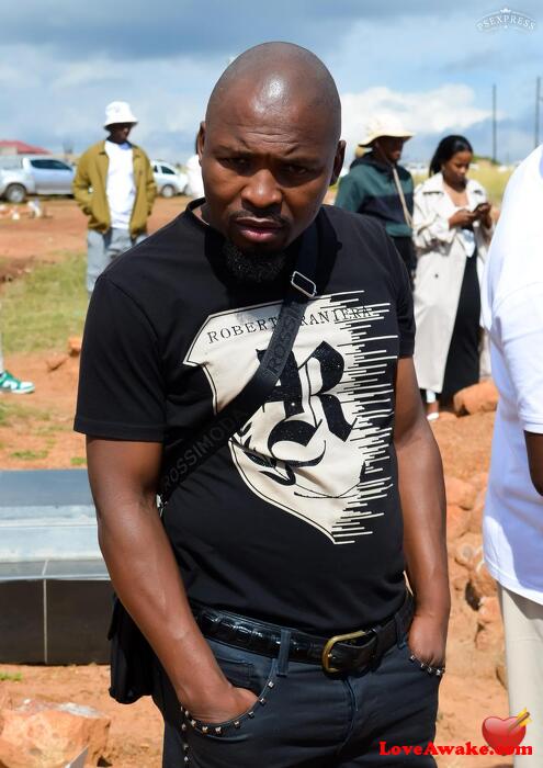 01276 African Man from Johannesburg