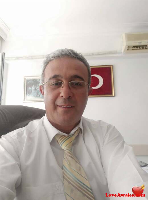 erdal3 Turkish Man from Adapazari