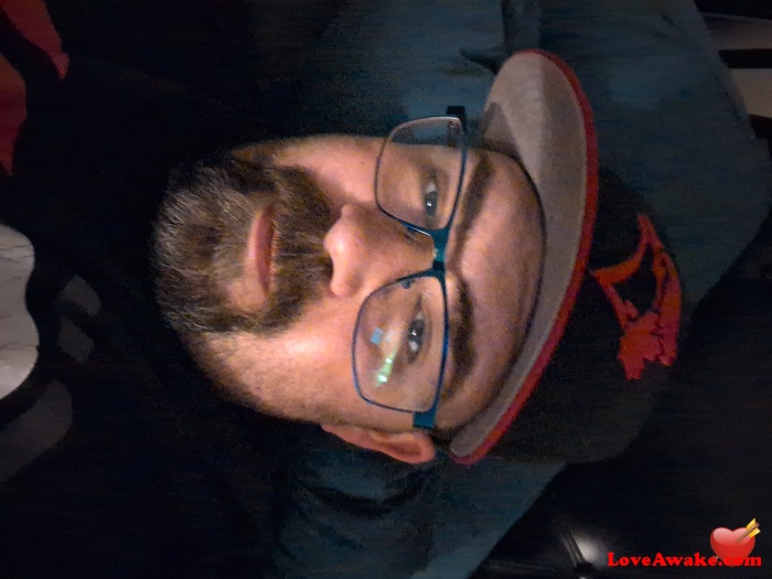 unromeo11 Canadian Man from Red Deer