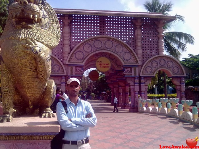 nikkismash Indian Man from Saharanpur