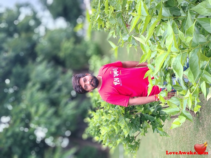 Uehshwbs Pakistani Man from Faisalabad