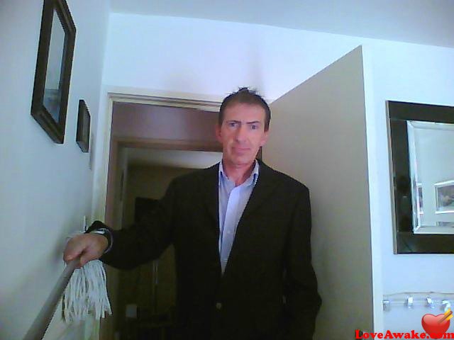 sharky579 UK Man from London