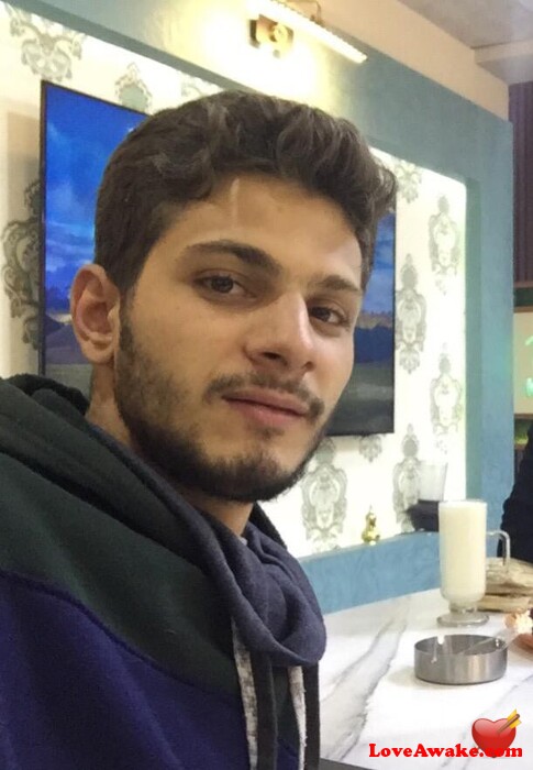 Alaa234569 French Man from Abbeville