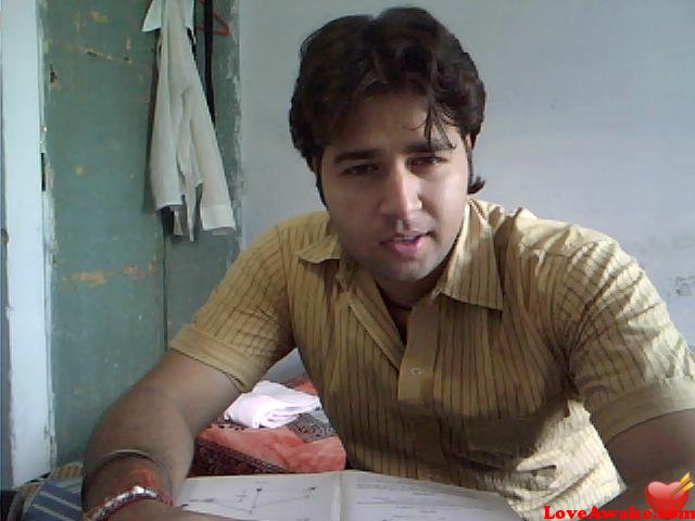 saransh08 Indian Man from Haldwani