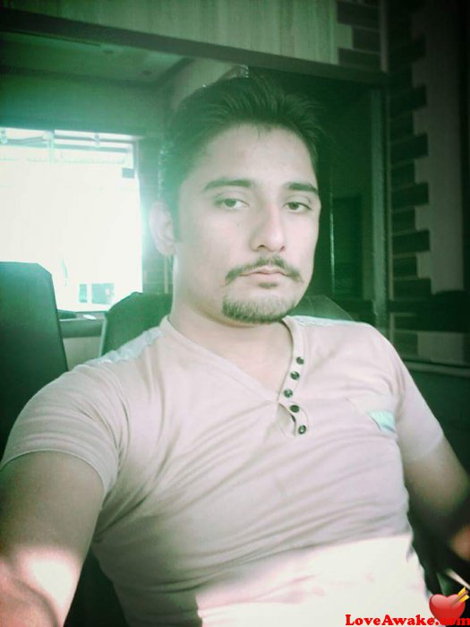 Raheel7295 Pakistani Man from Faisalabad