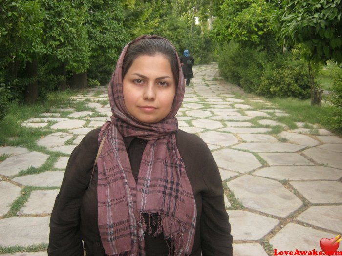 saba1 Iranian Woman from Shiraz