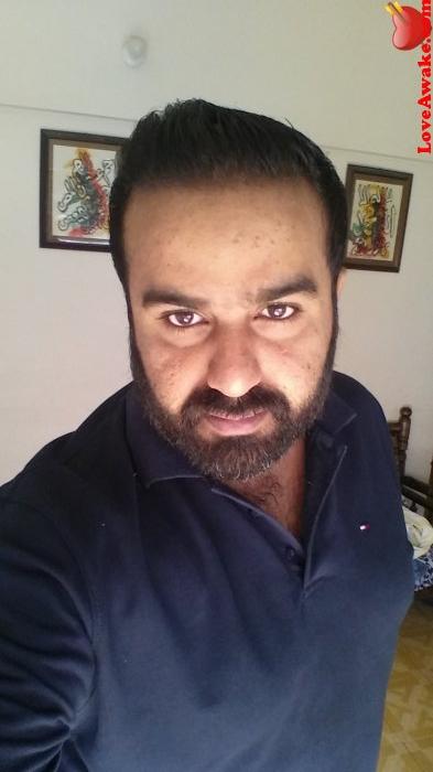 Arslankhan1 Pakistani Man from Karachi