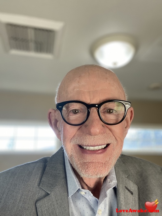 Eddie9735 American Man from Roseville