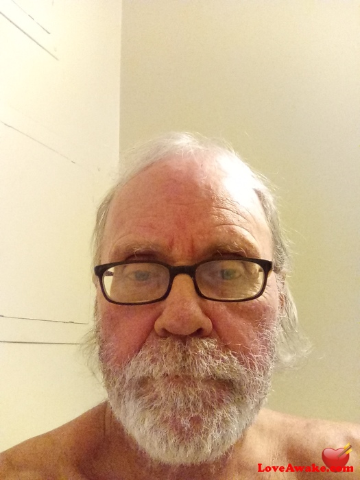 Brad312 Canadian Man from Moose Jaw