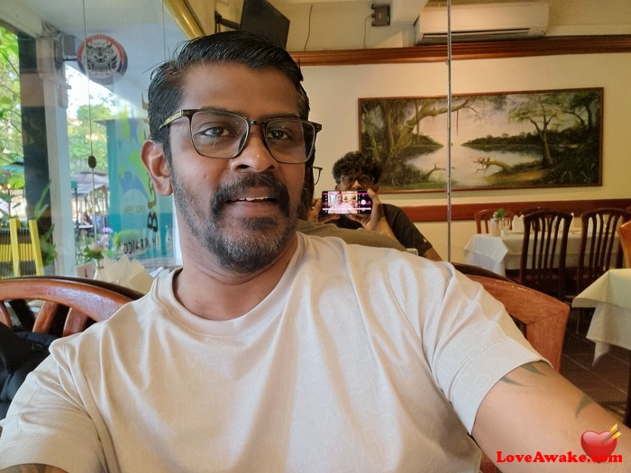 tiptopGuy Singapore Man from Bugis