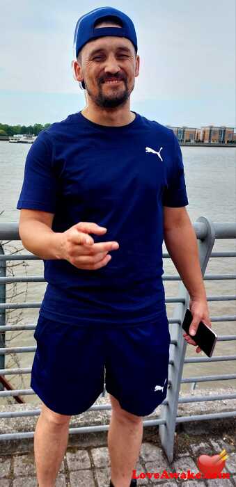 Rickydv88 UK Man from Blackheath