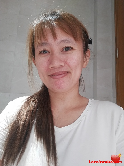Tanigegel Filipina Woman from Manila