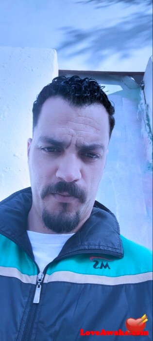Smail40 Algerian Man from Alger (Algiers)