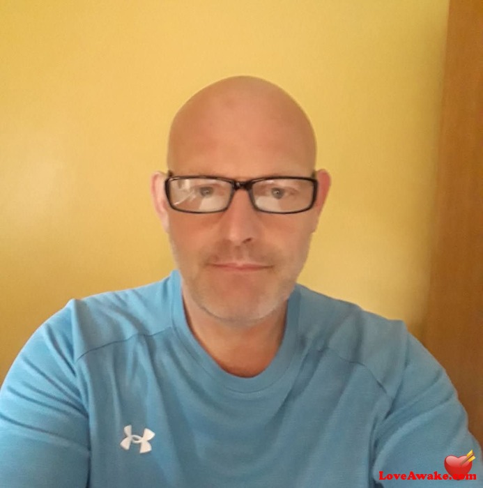 Bigphil74 UK Man from Liverpool