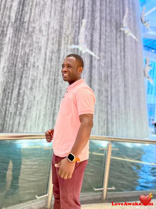 Mayzen UAE Man from Dubai