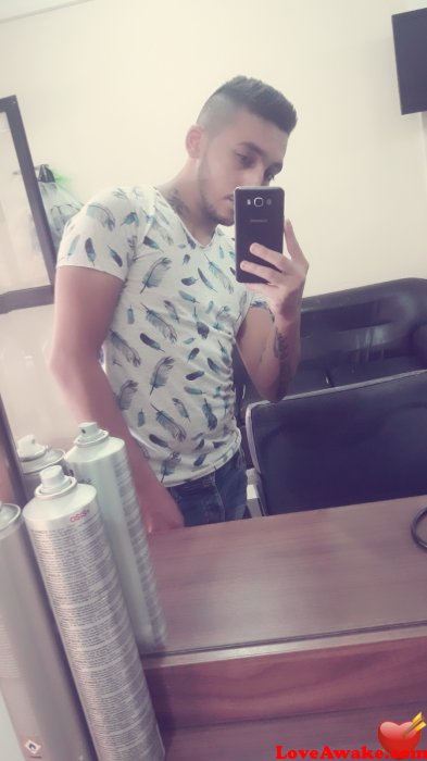 ismayl Lebanese Man from Jounieh