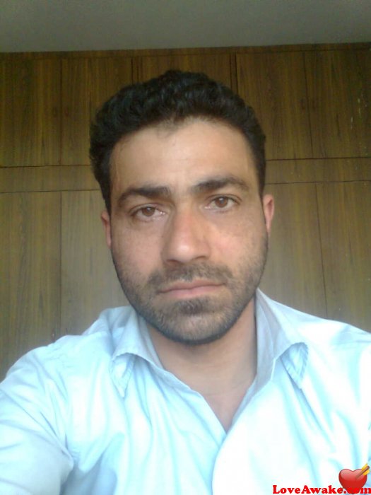 lovemaster440 Indian Man from Srinagar