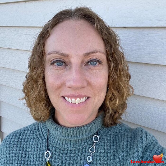 careforluv1 American Woman from Los Angeles