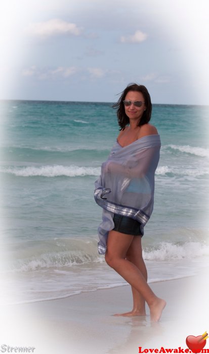 Emma75 Hungarian Woman from Budapest