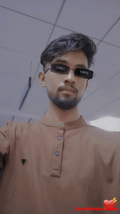 MoZubair0001 Indian Man from Lucknow