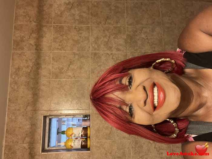 Farreal American Woman from Hollywood