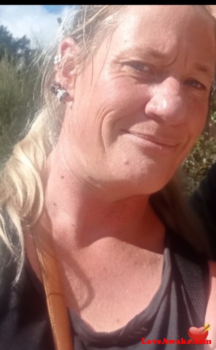 Chickeedeeda25 New Zealand Woman from Hamilton