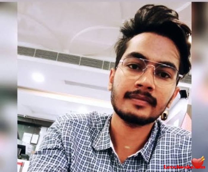 B1182899 Indian Man from Salt Lake