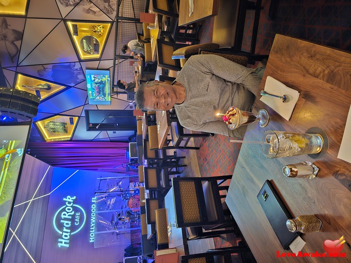 harjatga American Man from Pompano Beach