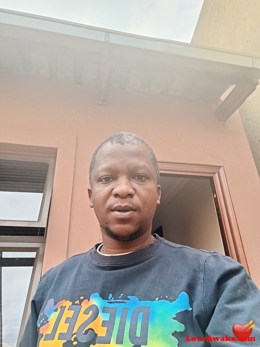 851126 African Man from Diepkloof