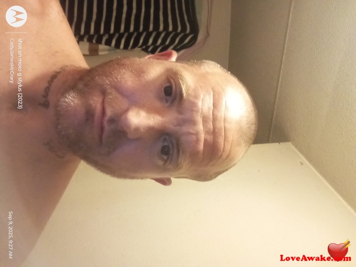 Iluv2please American Man from Roswell
