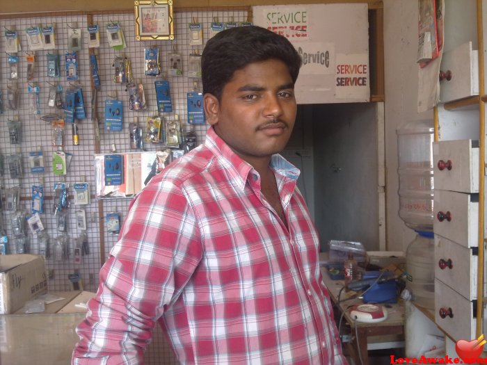 KARTHI000 Indian Man from Tiruppur