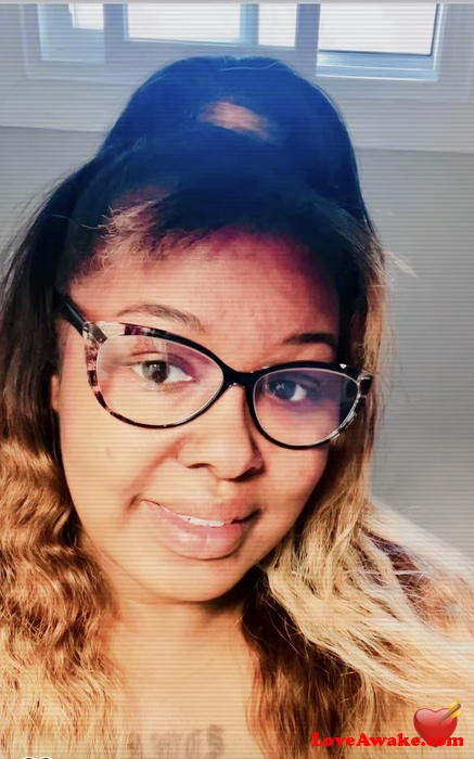 Milkyma88 American Woman from Buffalo