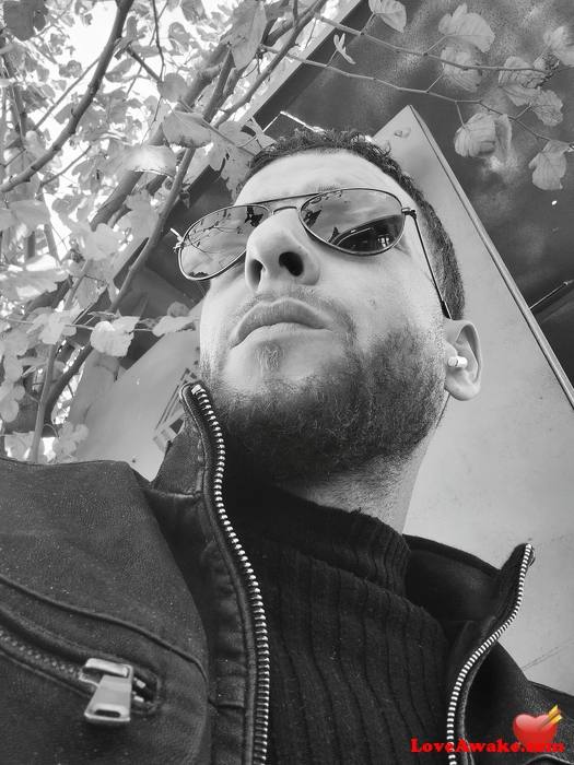 Djimy89 Algerian Man from Alger (Algiers)