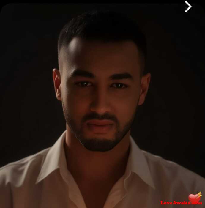 sam240148 Algerian Man from Alger (Algiers)