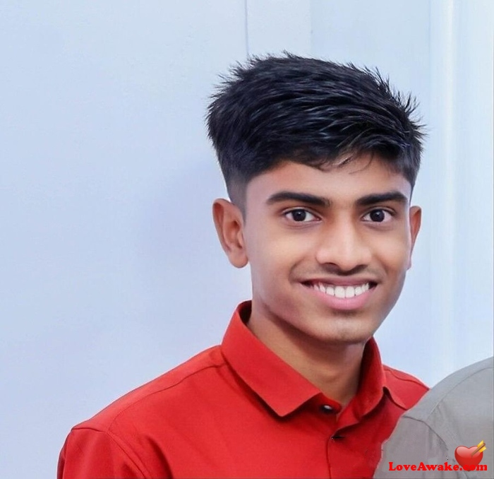 adrien7 Indian Man from Kozhikode (ex Calicut)