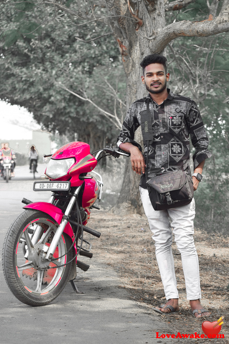 Badal7371 Indian Man from Puri