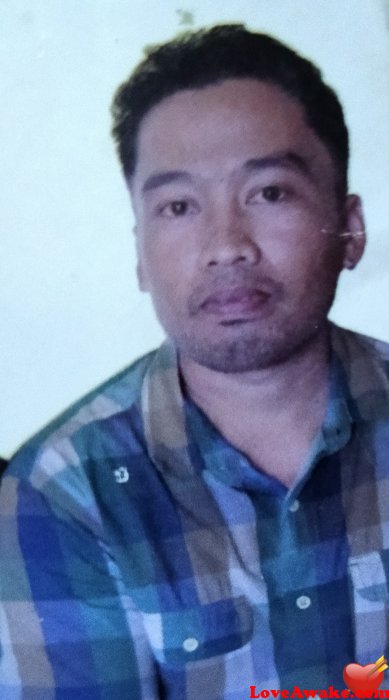 Del83 Filipina Man from Davao, Mindanao