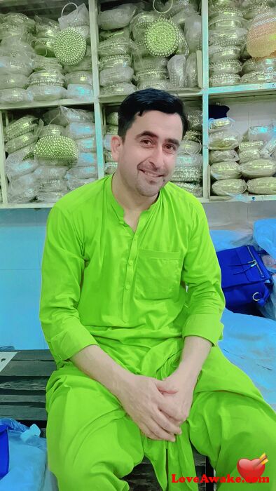 SAIfgul100 Pakistani Man from Peshawar