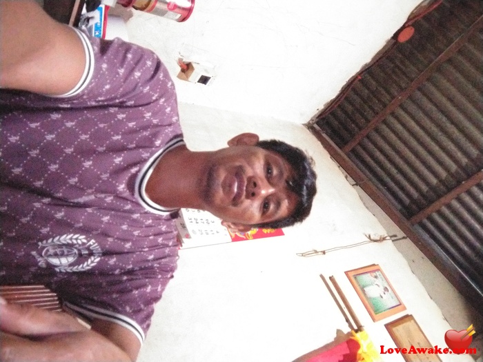 jayr4 Filipina Man from Cebu