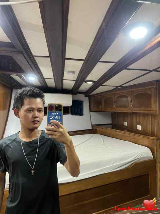 JoshuaJM Filipina Man from Cebu