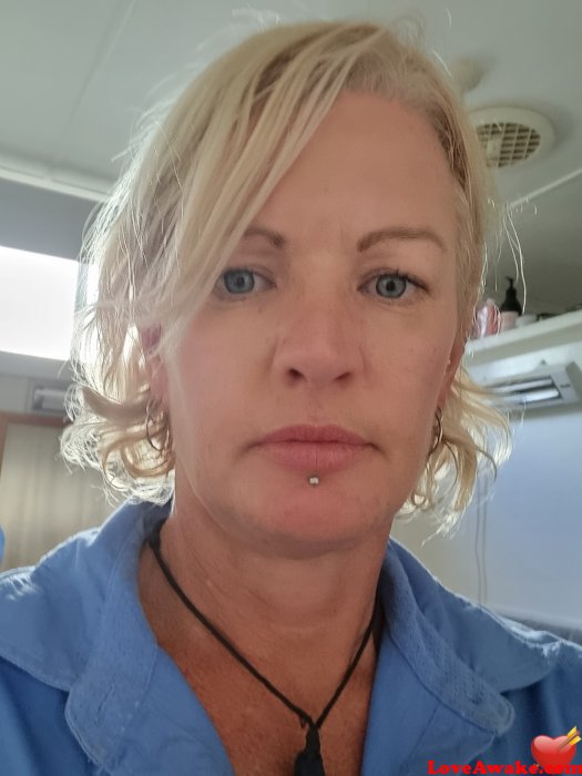 Alb345 Australian Woman from Swan Hill