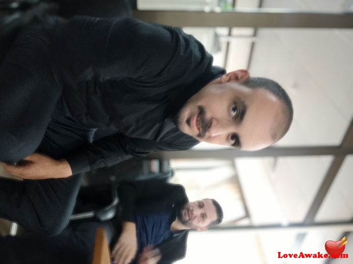 Kam16 Algerian Man from Alger (Algiers)