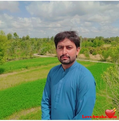 Kami32 Pakistani Man from Muzaffargarh