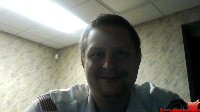 lovingmanhere4u American Man from Cincinnati