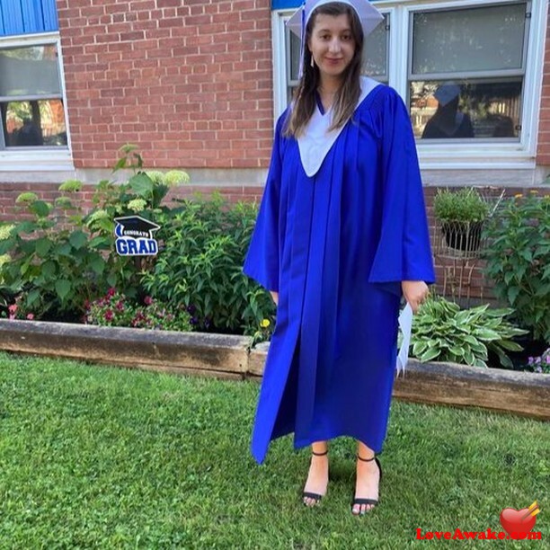 Savver19 Canadian Woman from Renfrew