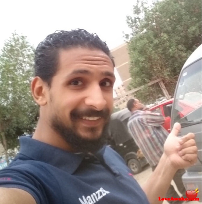 Mokhtaser Egyptian Man from Cairo = El Qahira (= Cairo)
