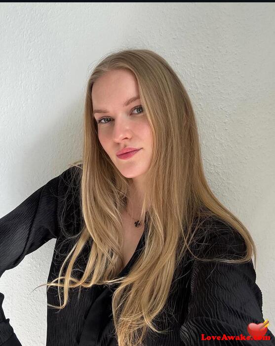 Alice00542 American Woman from Albany