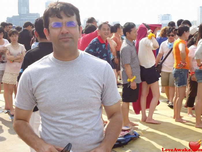 ashishah Pakistani Man from Karachi