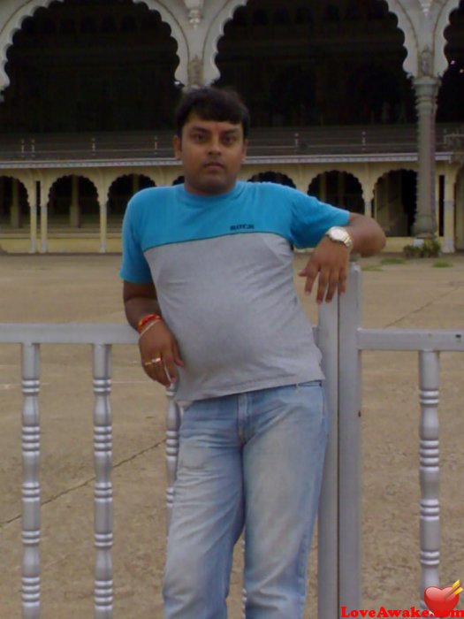 ashchi Indian Man from Bangalore