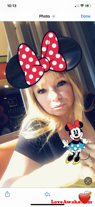 Hockeygirl80 Romanian Woman from Bucharest = Bucuresti